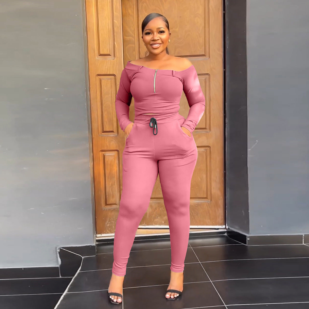 UNIKCOSA UrbanSoul Off Shoulder Two Piece Tracksuit 💫