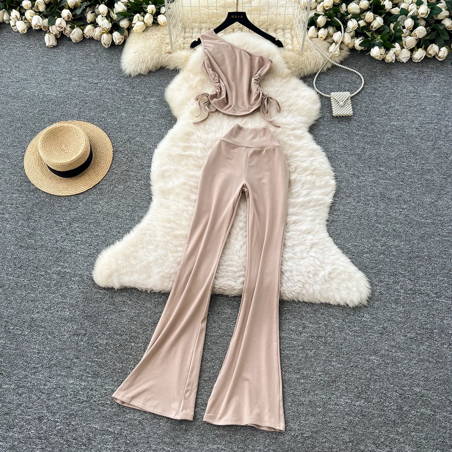 Summer Casual 2 Piece Set For Women One-shoulder Bandage Top And High Waist Set Jogging Suits Wholesale