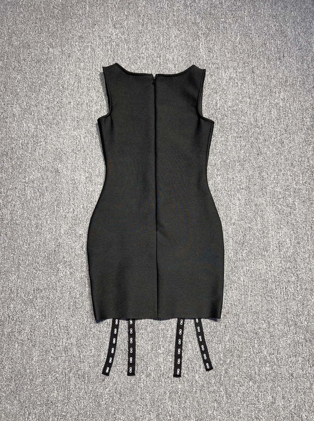 UNIKCOSA’s Square Collar Keyhole Bandage Dress — Sleeveless Bodycon Mini Party Elegance