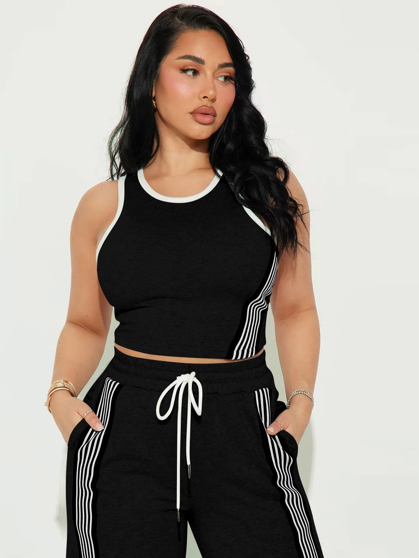 UNIKCOSA’s Sporty Chic 2-Piece Set — Tank Top + Side-Stripe Straight-Leg Pants