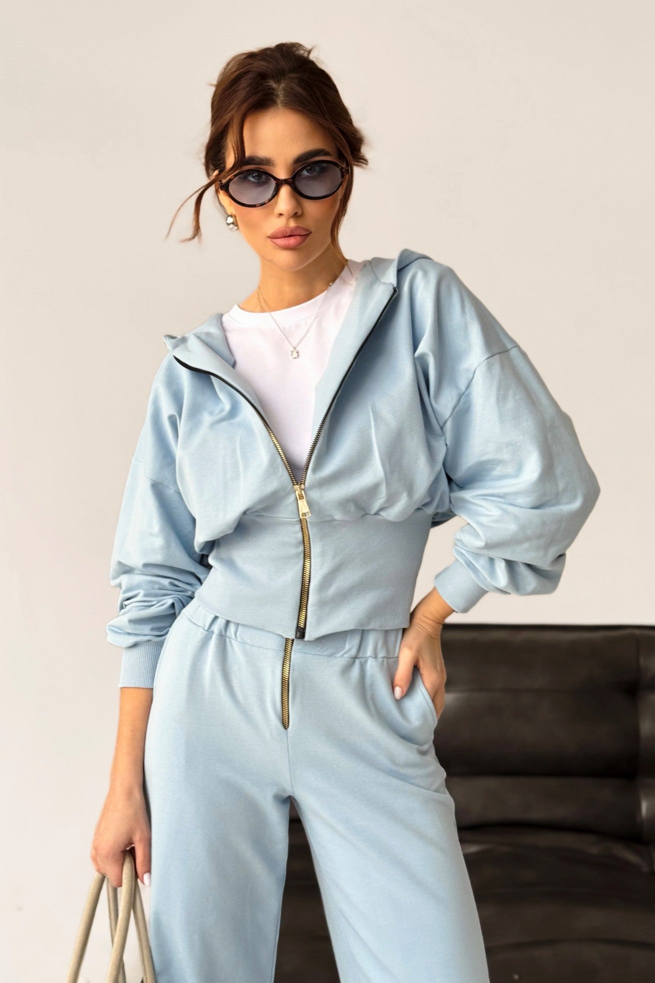 https://cdn.shopify.com/s/files/1/0868/8281/2251/files/020cf88fc7e32cbeb6f892bf30fecef2.jpg?v=1760177008