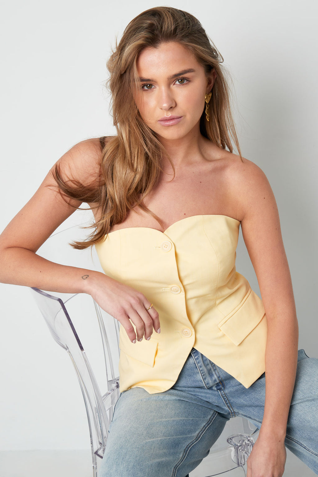 Polyester Women's Sleeveless Top Structured Buttoned Design