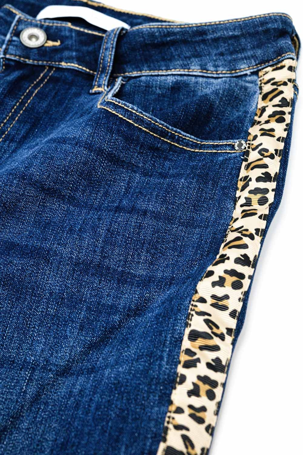 Wide Leg Jeans with leopard stripe on side