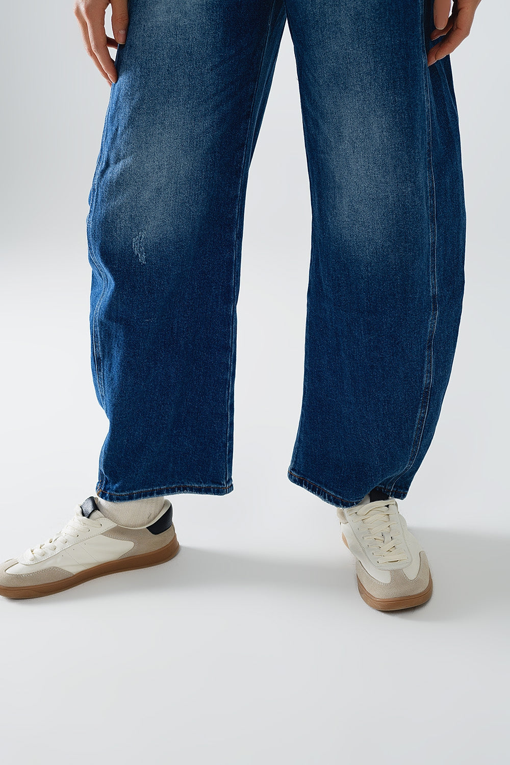UNIKCOSA Blue Side-Seam Balloon-Leg Jeans