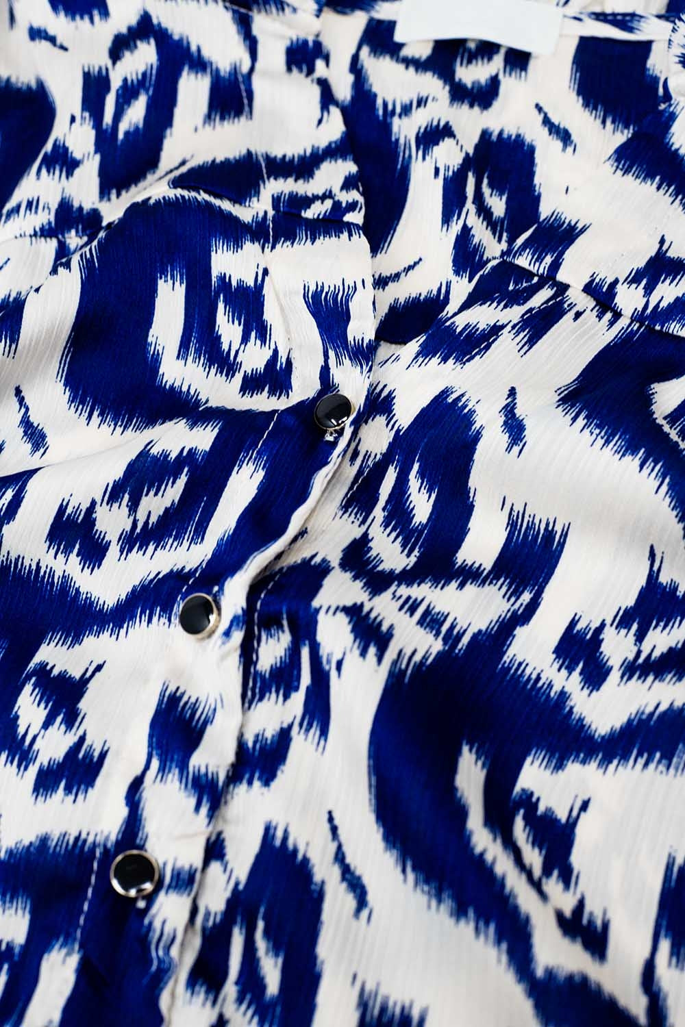 Balloon Sleeve Abstract Print Blouse in Navy and White