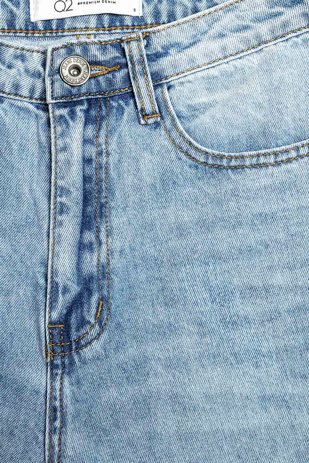 High waist straight leg jeans in light wash