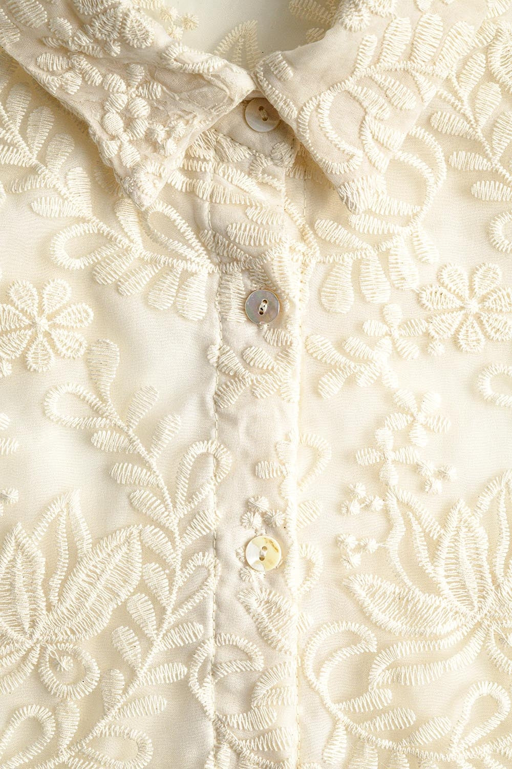 Romantic beige Lace Shirt With Balloon Sleeves