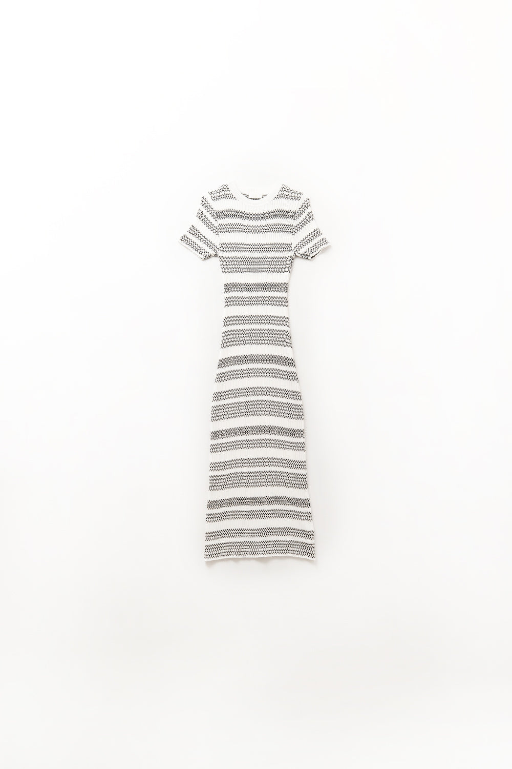 High-quality knitted maxi dress with zigzag detail