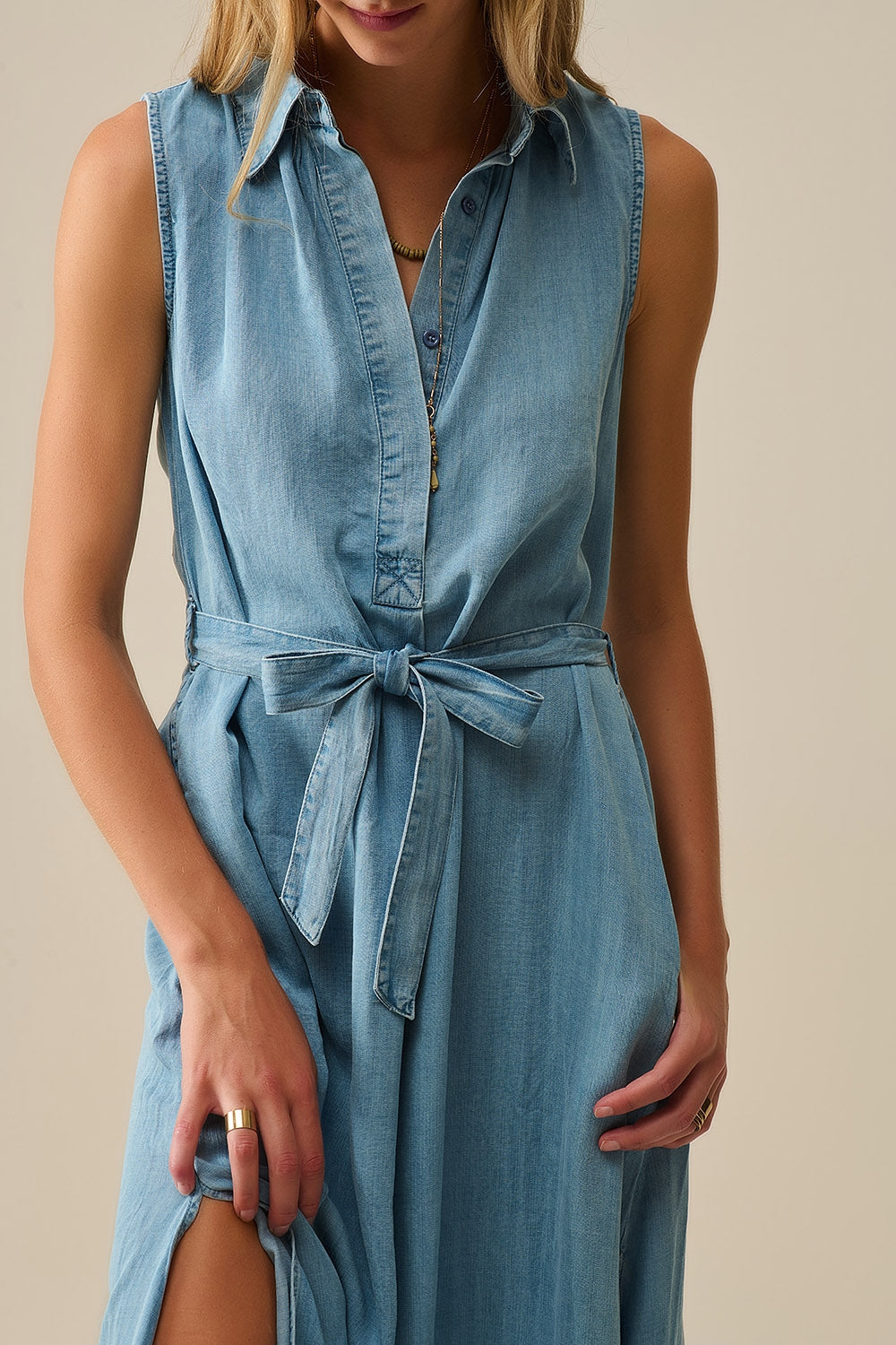 Sleeveless tencel fabric shirt dress in Blue
