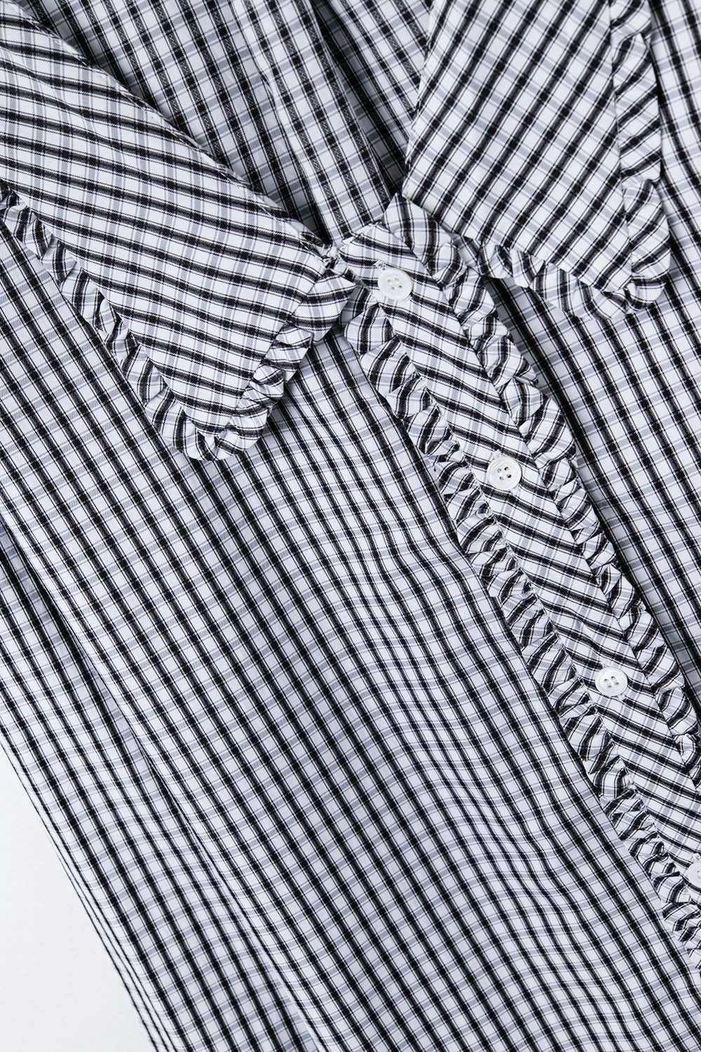 Gingham peter pan collar blouse in Black and White