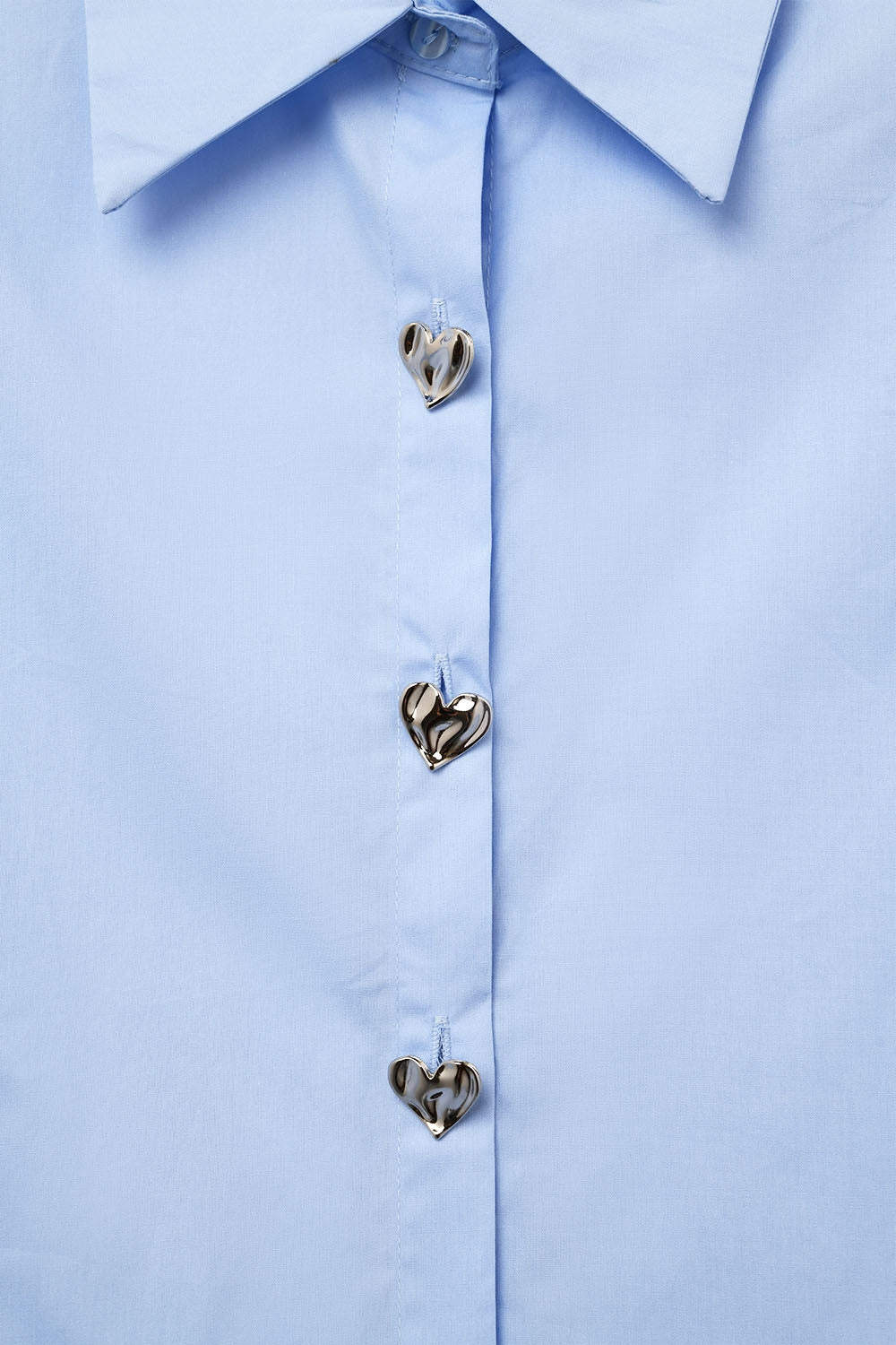 Blue Sleeveless Blouse with Heart-shaped Buttons