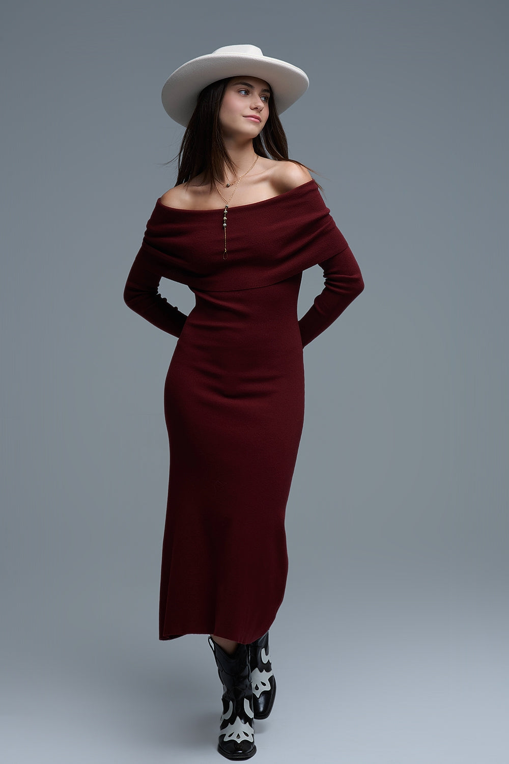 UNIKCOSA Maxi Knitted wide Bardot Dress in burgundy