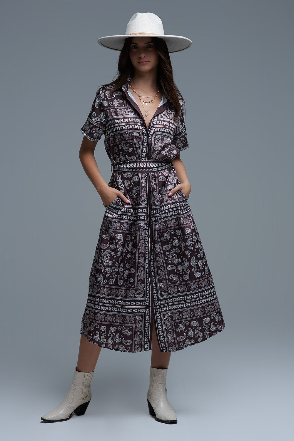 UNIKCOSA Short Sleeve Paisley Print Shirt Dress in brown