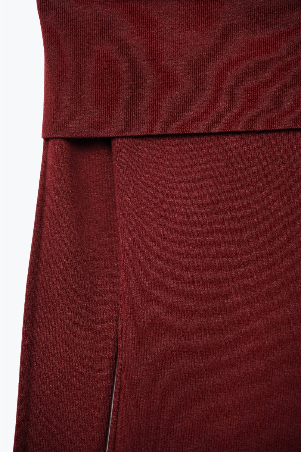 UNIKCOSA Maxi Knitted wide Bardot Dress in burgundy