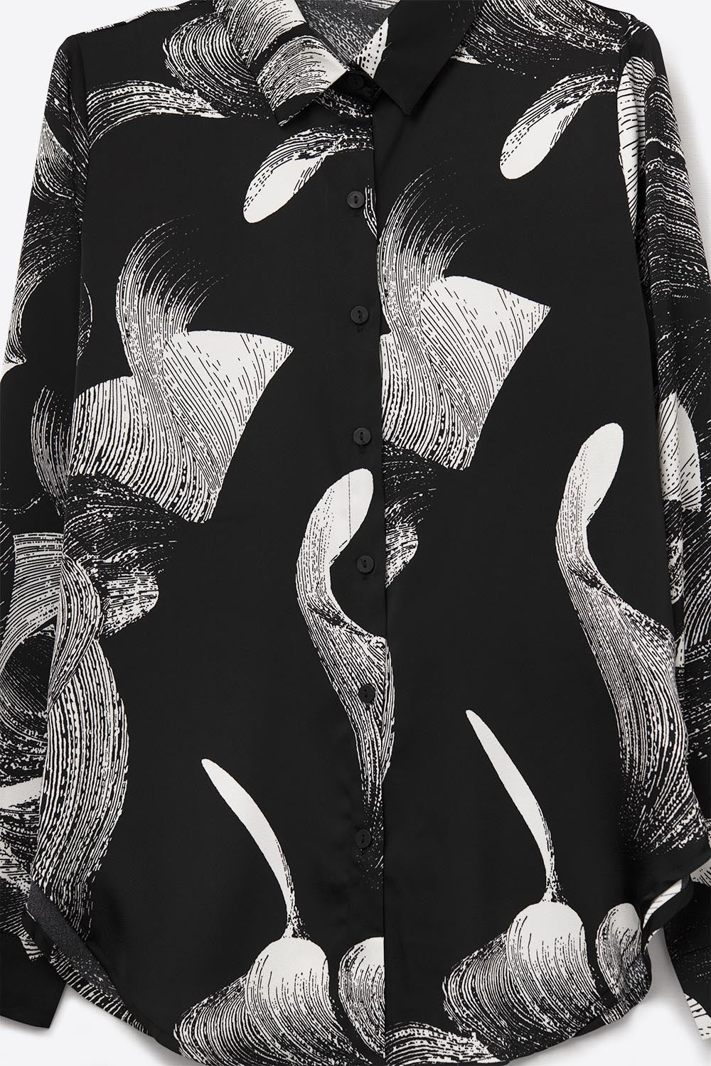 UNIKCOSA Black Satin blouse in abstract print