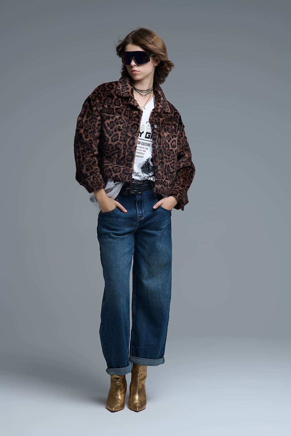 Cropped button-up faux fuzzy jacket in bold leopard print