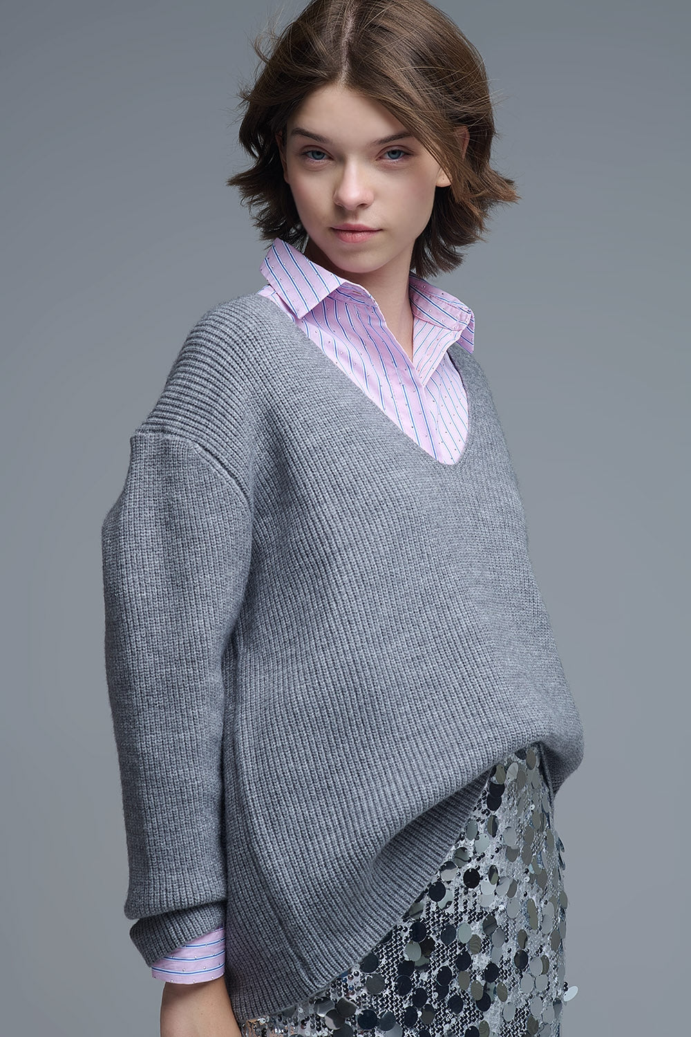 Super oversized Thin V-neck Sweater in Grey