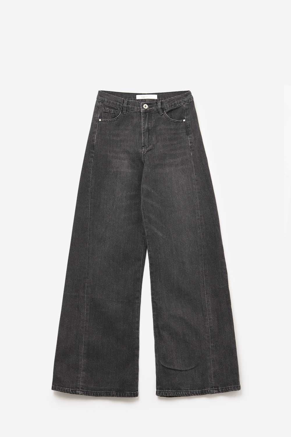 UNIKCOSA Faded Black Vintage Extra Wide-Leg Jeans