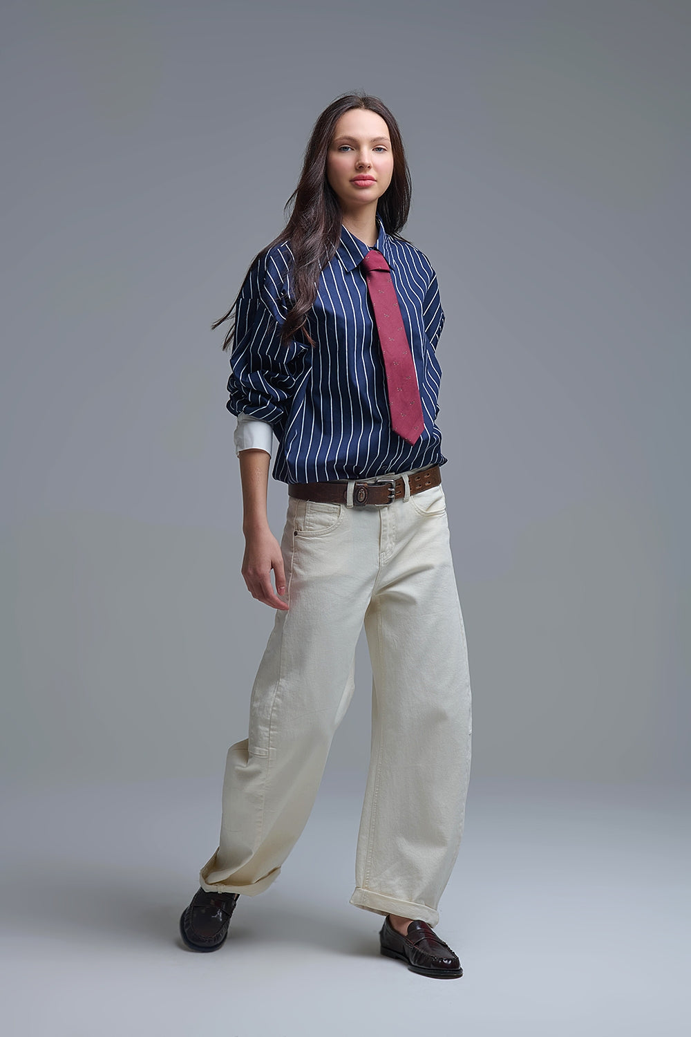 UNIKCOSA Cream Barrel-Leg Balloon Jeans with Pockets