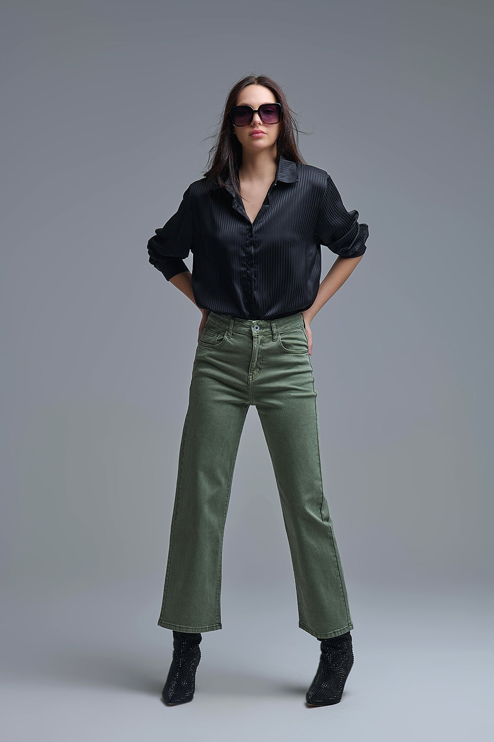 Wide leg jeans in khaki green
