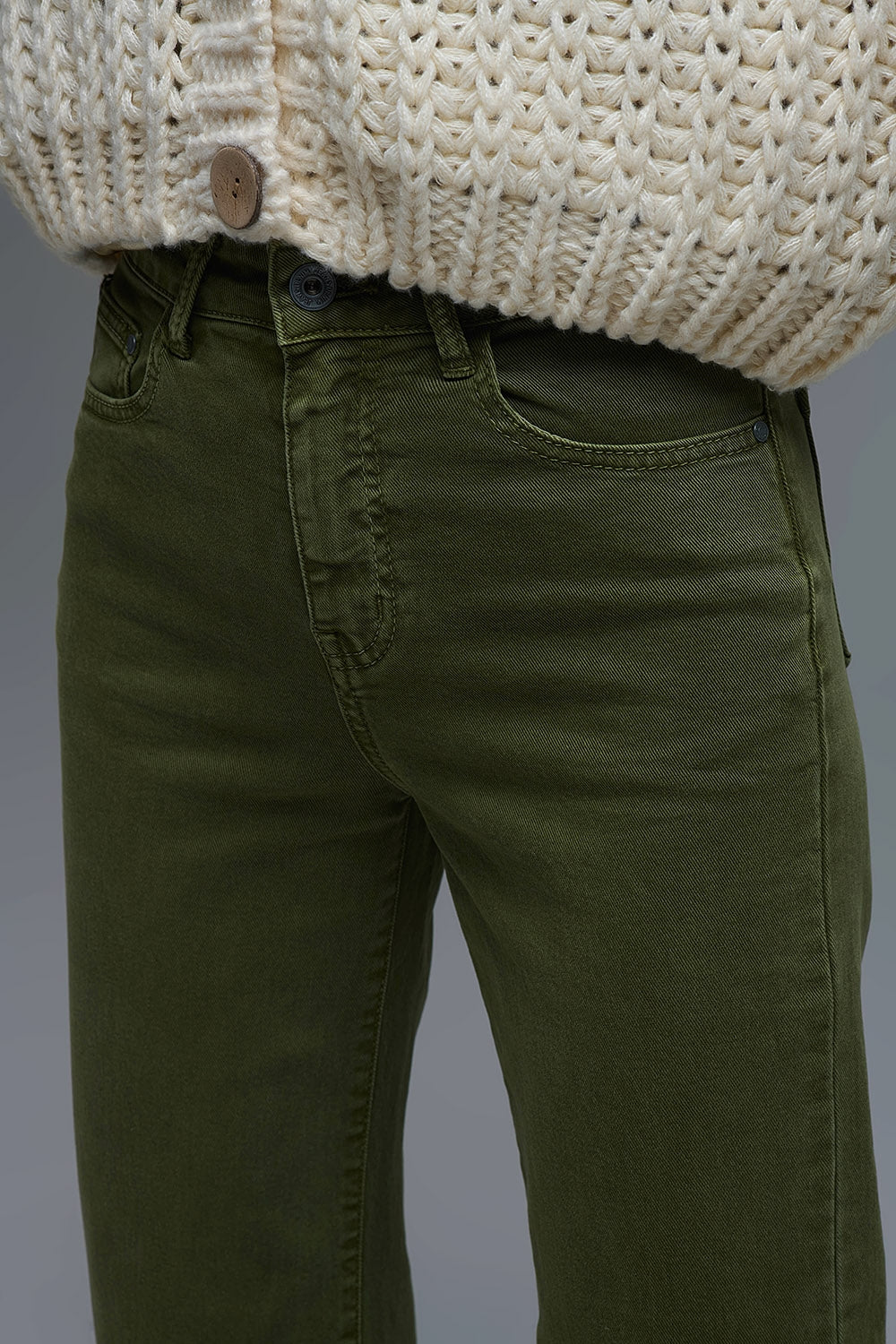 Cropped wide leg jeans in olive green