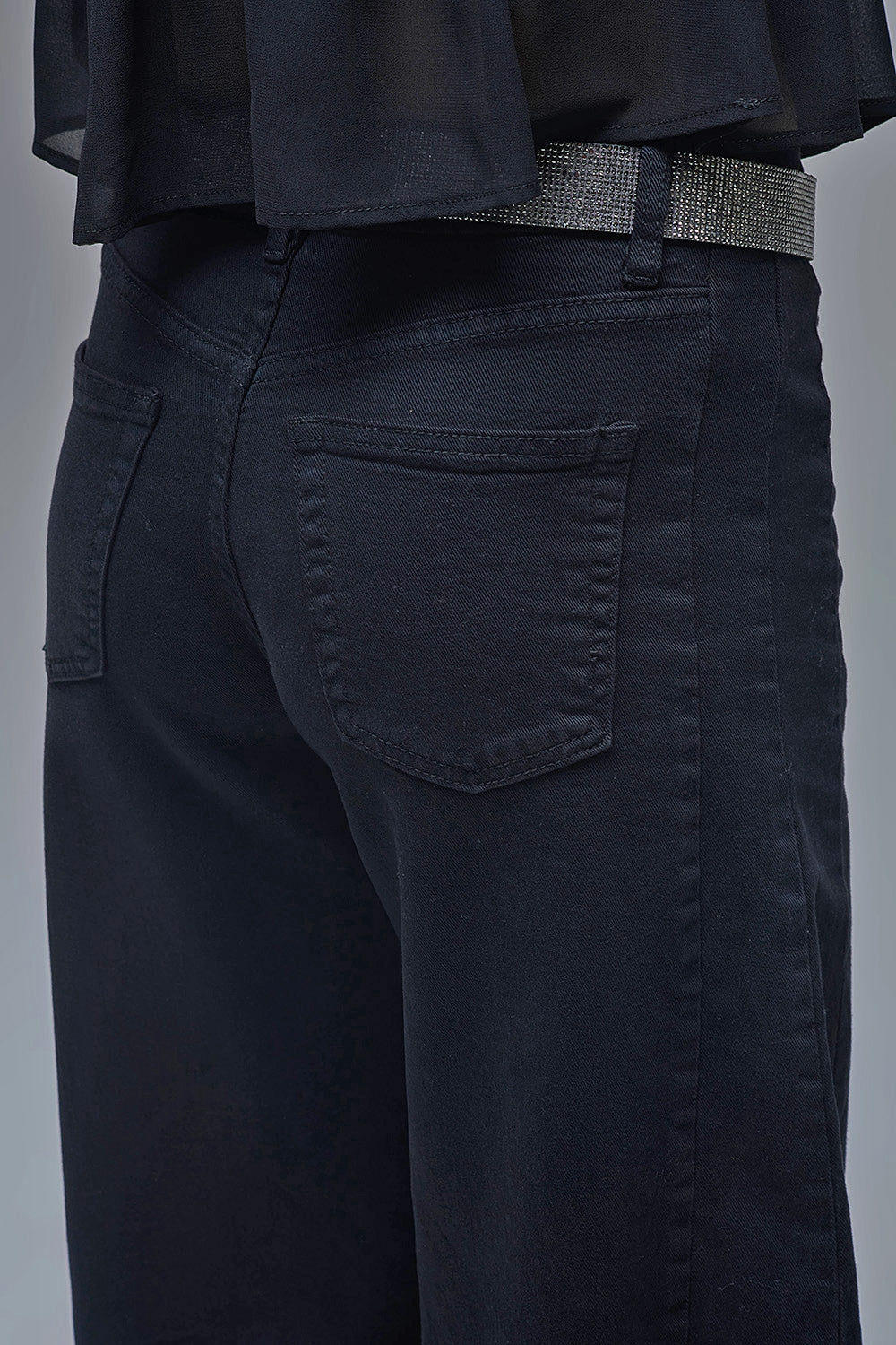 UNIKCOSA Black Barrel-Leg Balloon Jeans