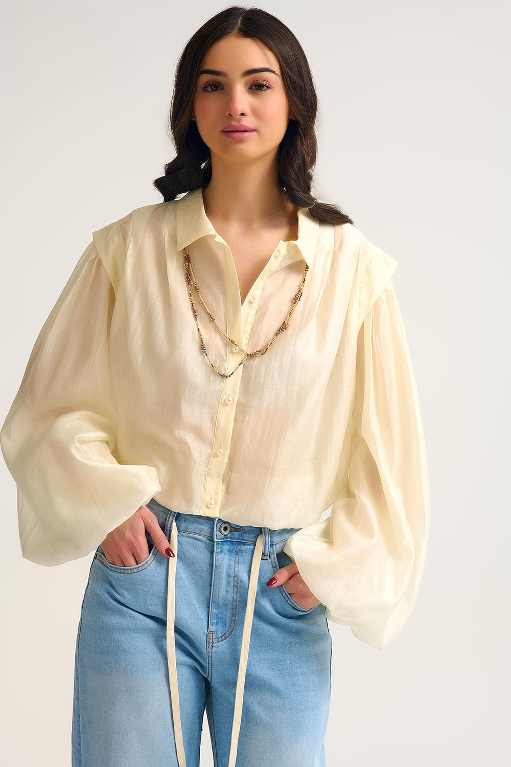 Tencel Silk Blouse in cream with Balloon Sleeves and nacar Buttons
