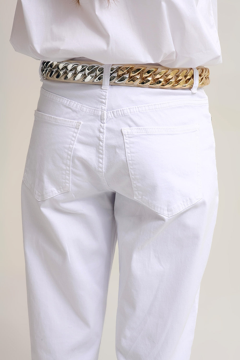 Relaxed Tapered Pants in white Comfy Stretch