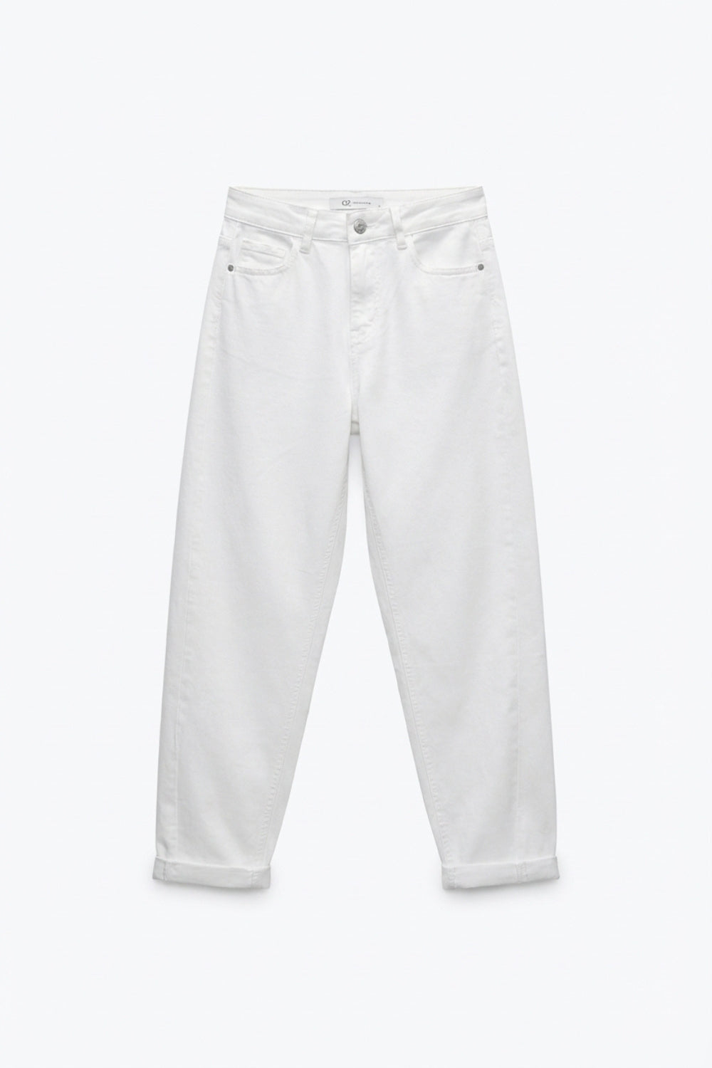 Relaxed Tapered Pants in white Comfy Stretch