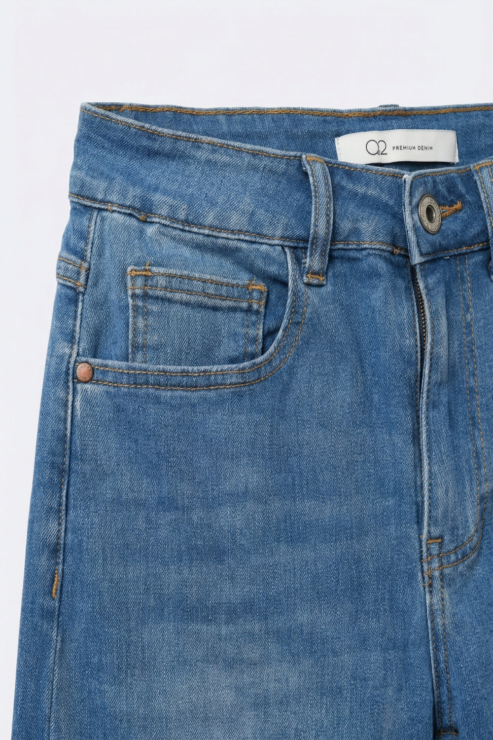 Wide-Leg mid Wash Denim Jeans with side seam