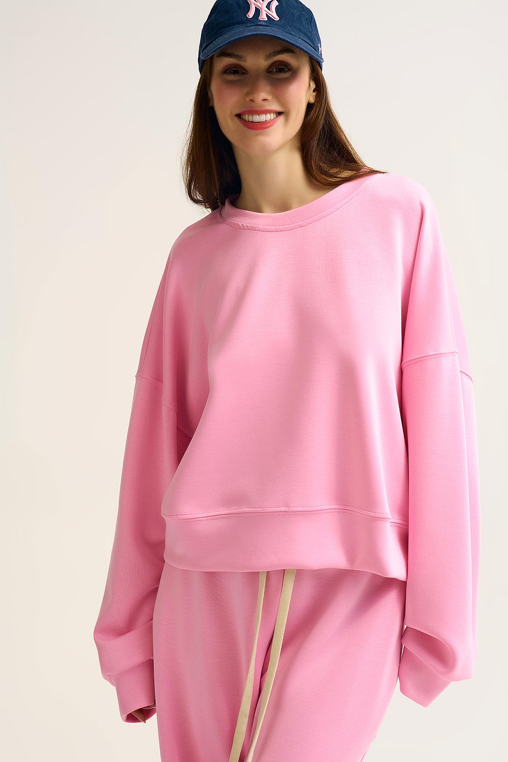 Crew Neck Dropped Shoulder Basic Sweatshirt in Pink