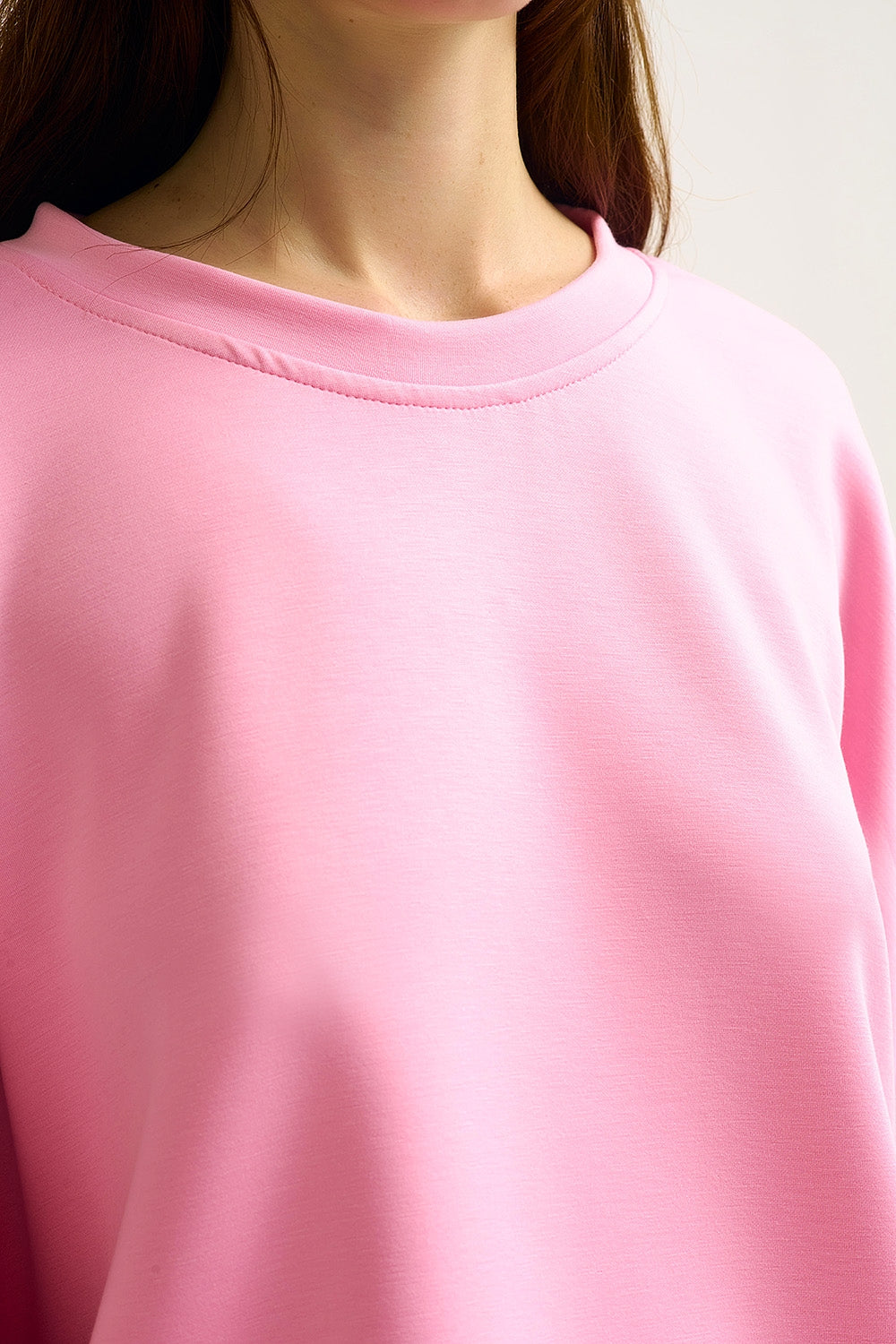 Crew Neck Dropped Shoulder Basic Sweatshirt in Pink