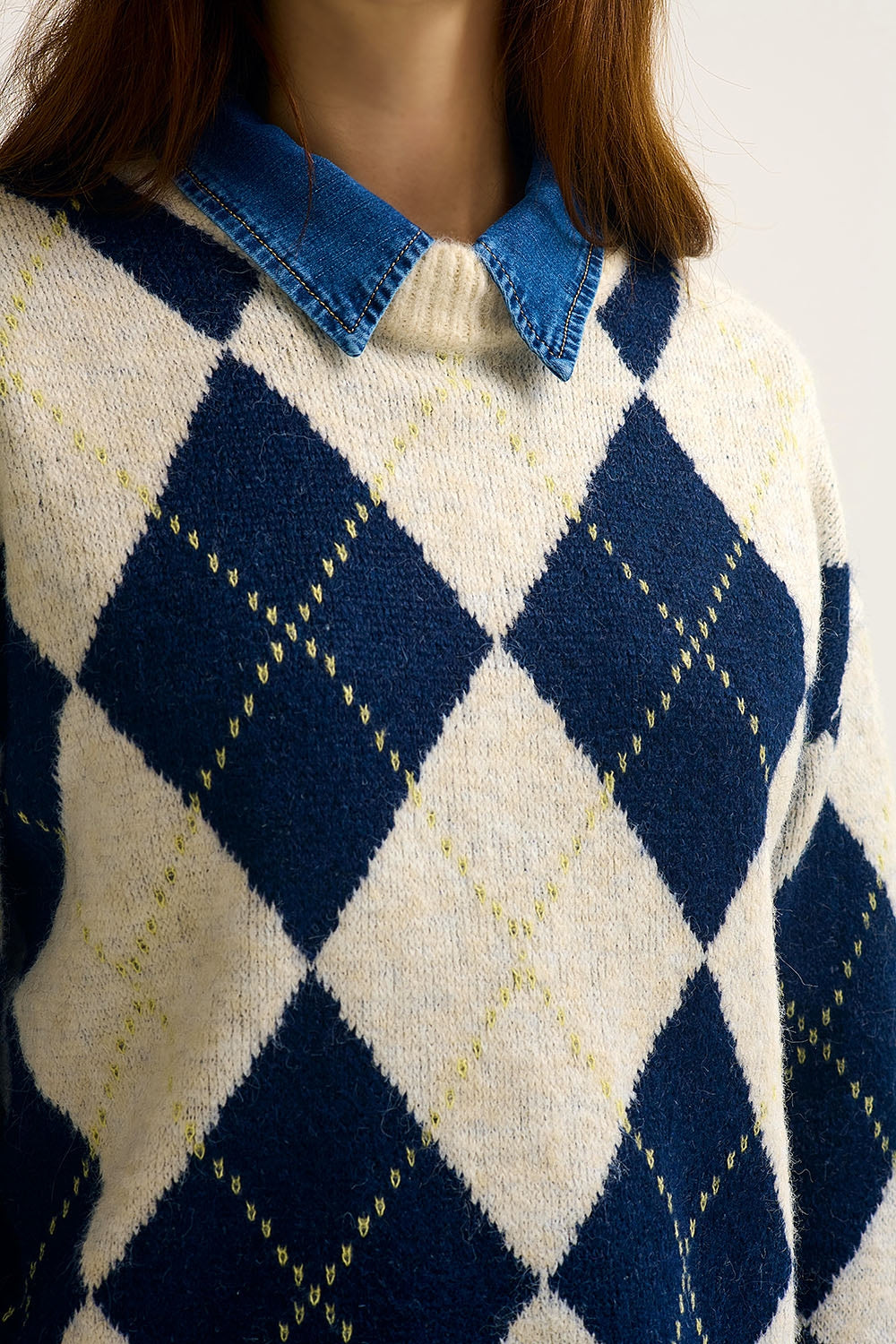Navy diamond Chunky Knit Sweater in Contrast navy and cream