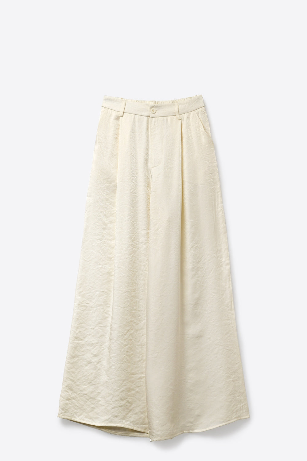 Extra-wide pants in a lightweight and shiny fabric