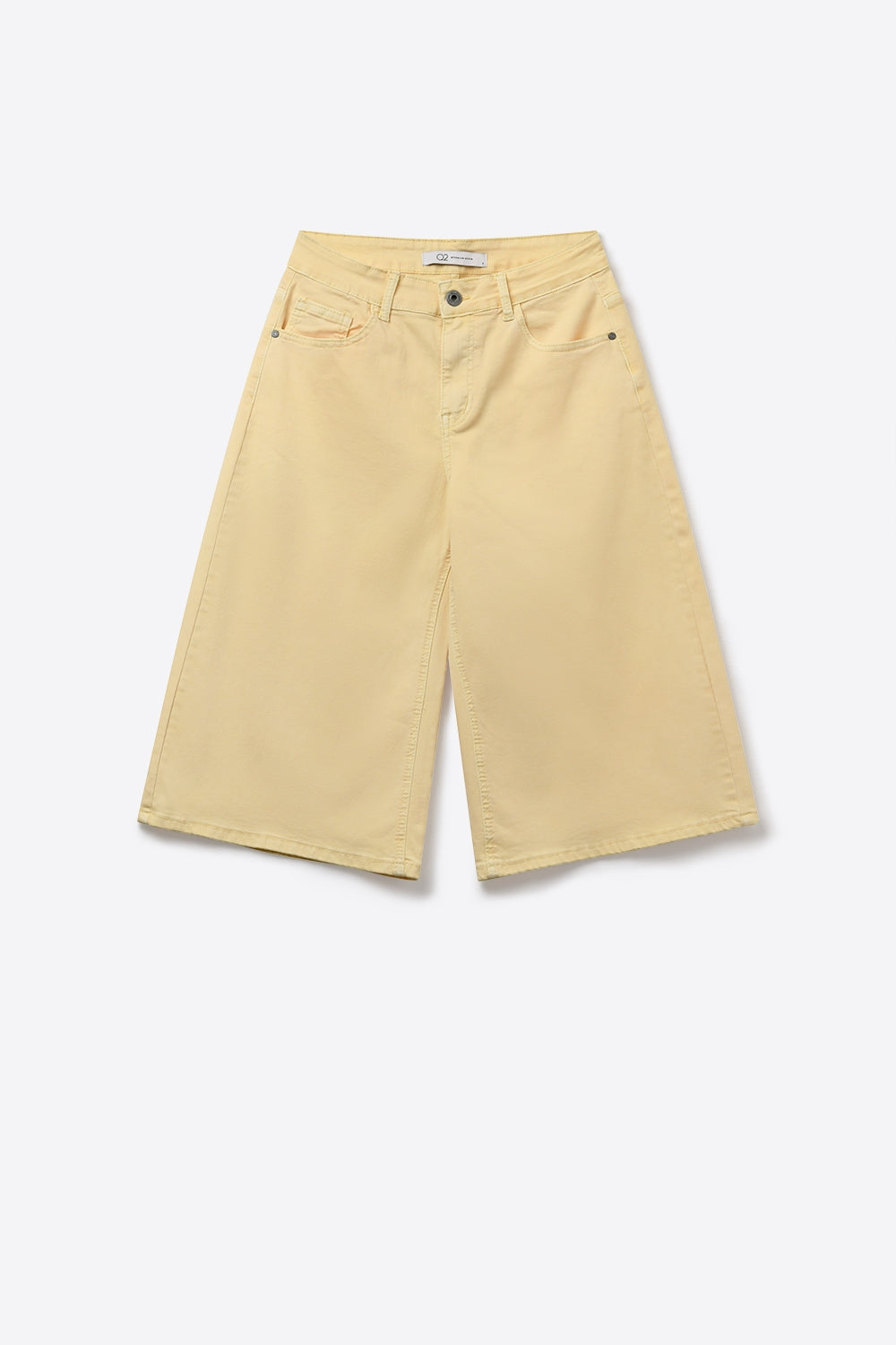 Stretch-denim Bermuda shorts in Butter Yellow