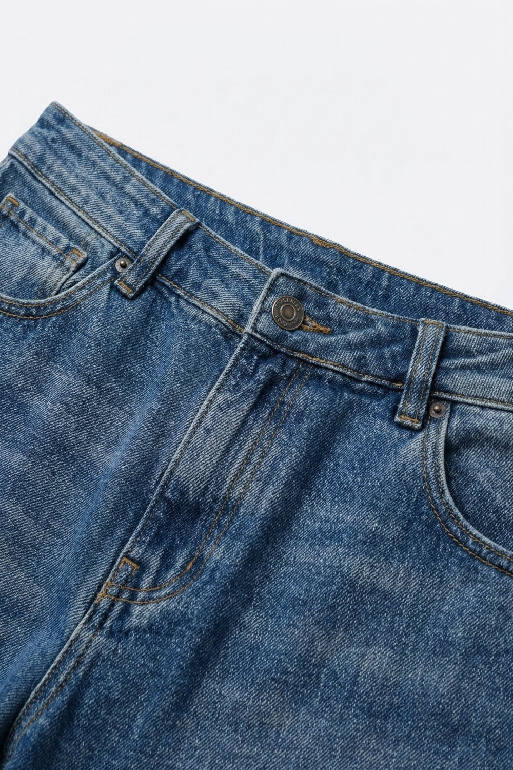 Light Wash Barrel Leg Jeans  With Knee Seam Detail