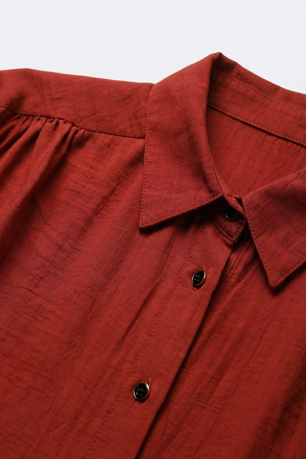 Button-down Short Sleeve Shirt with tie front hem in terracotta