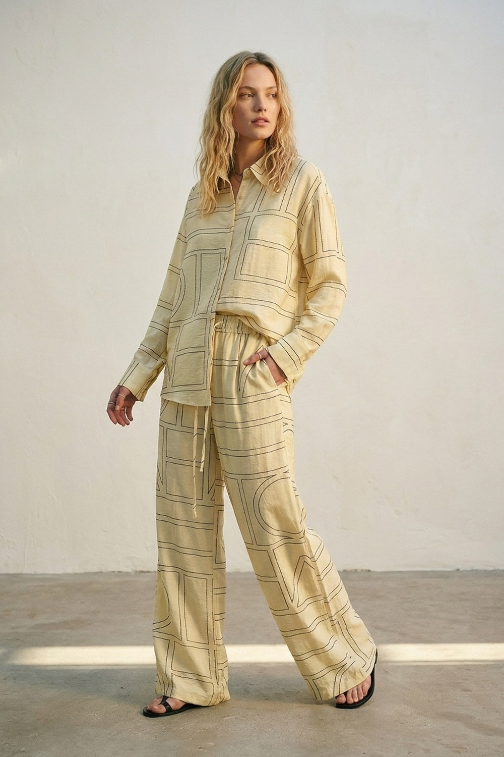 Beige Geometric Pattern Button-Down Shirt