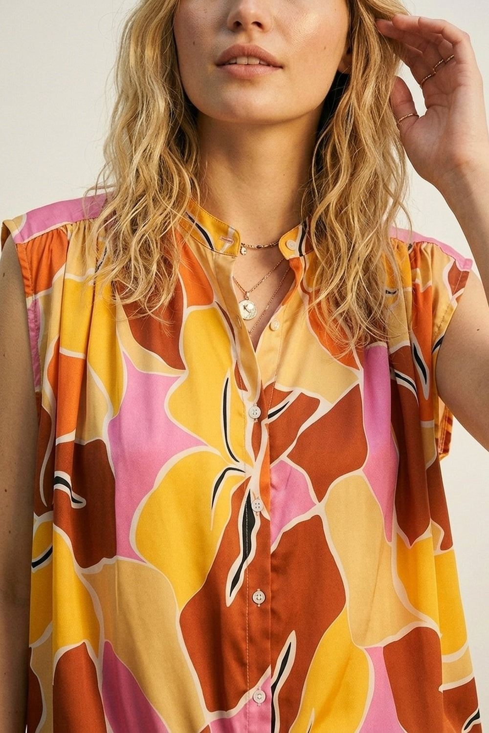 Tropical Print Button-Front Sleeveless Blouse in orange Warm Tones