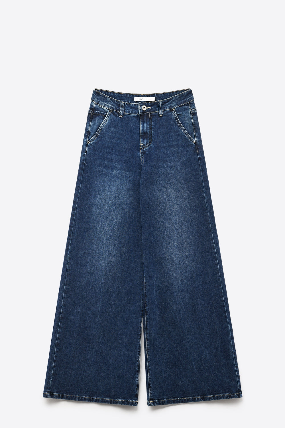 Super wide leg jeans in mid-wash