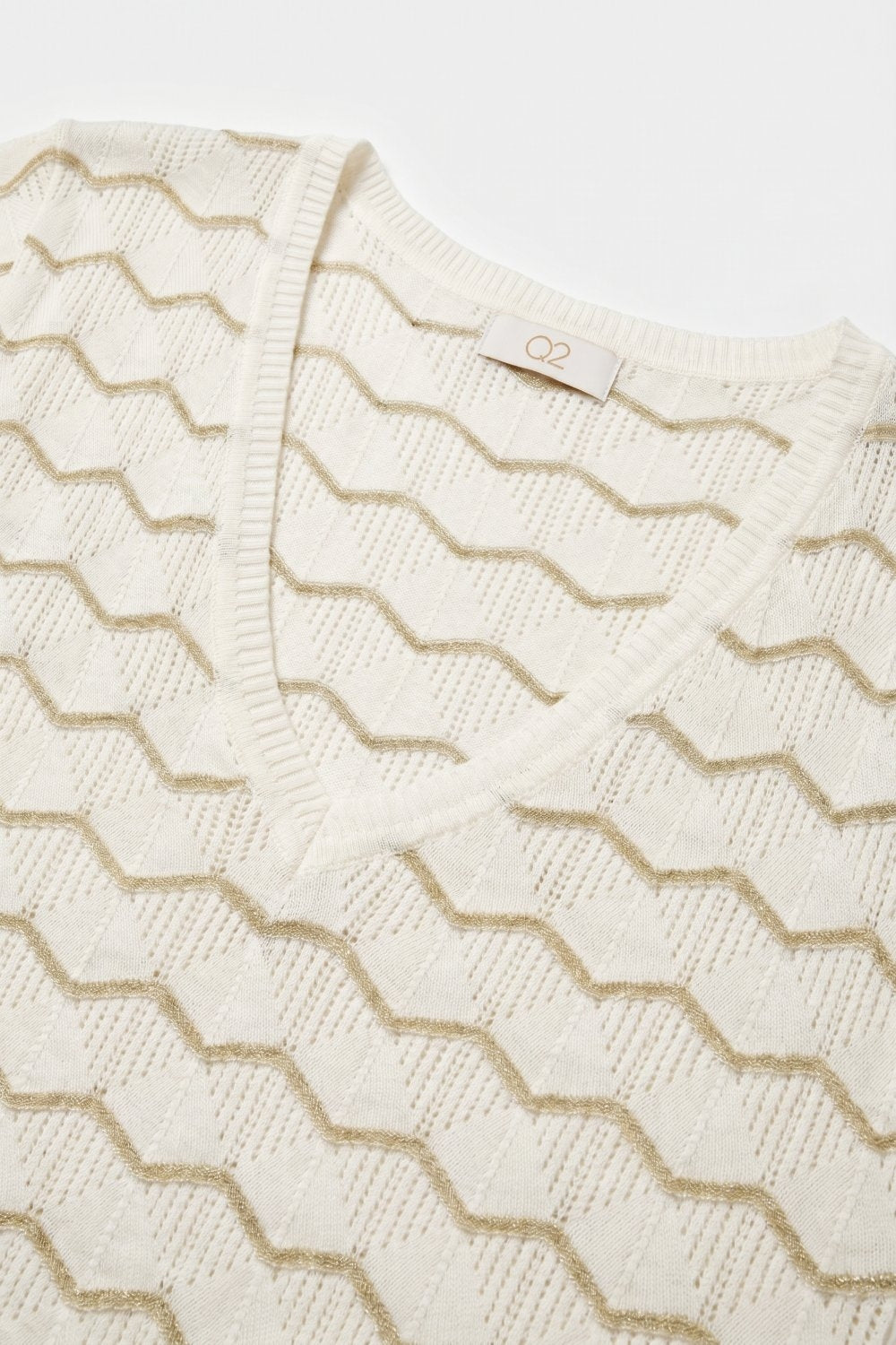 white Geo Knit V-Neck Short Sleeve Regular Fit Top