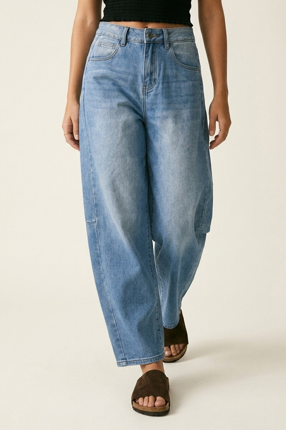 UNIKCOSA Light Blue Wide-Leg Relaxed Denim Jeans with side stitching