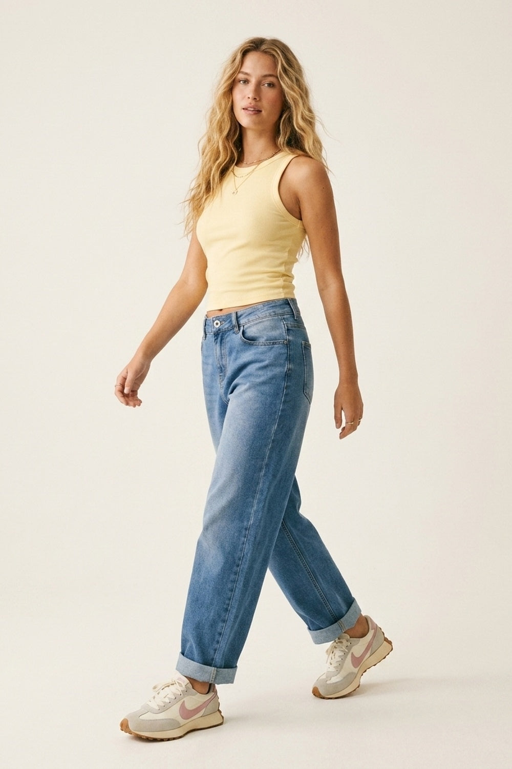 UNIKCOSA Blue Relaxed Fit Light Wash barrel Jeans with side stitching