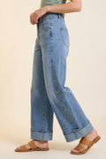 Blue Wide-Leg Light Wash Denim Jeans with Cuffs barrel Style