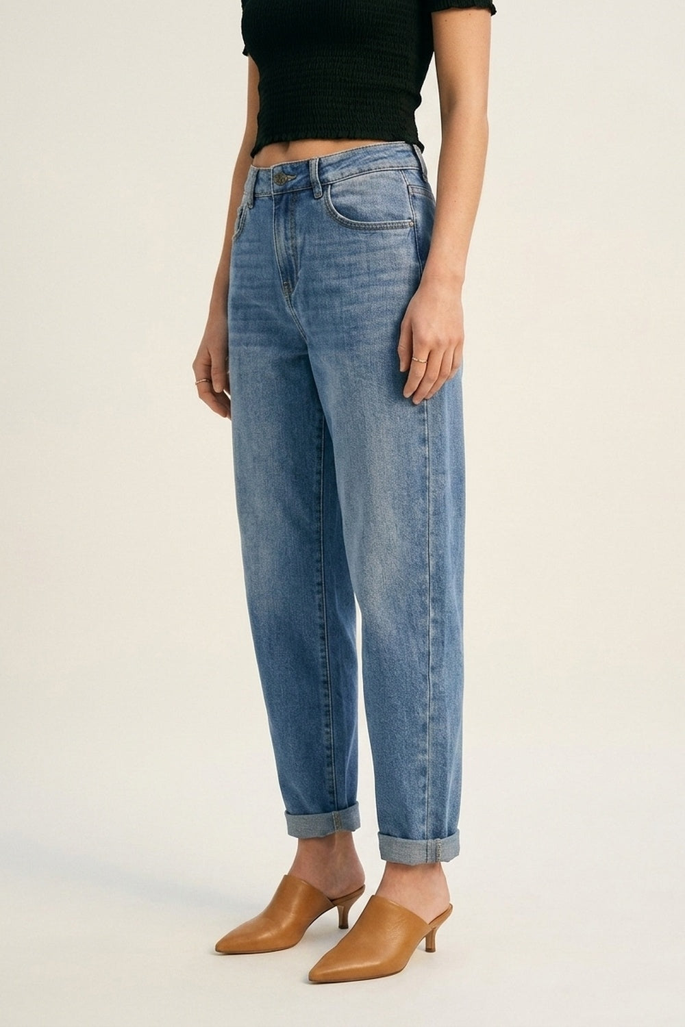 UNIKCOSA High-Waist Slouchy Balloon Jeans in Light Wash Denim