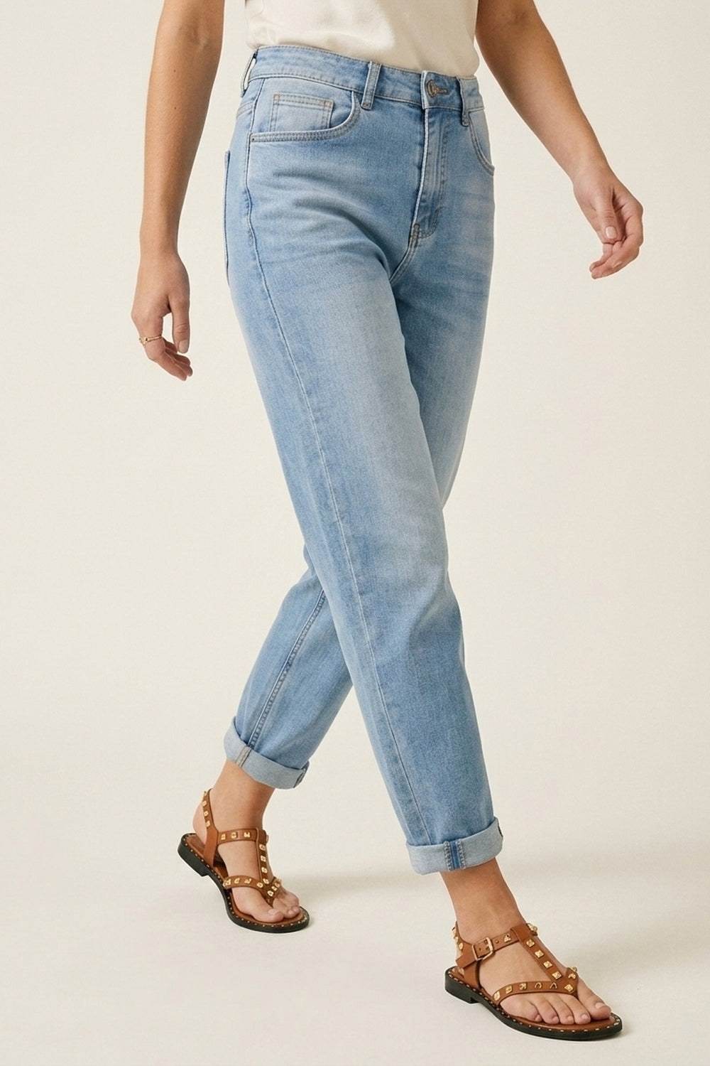 UNIKCOSA Light Blue Denim mom style Fit Jeans in ankle Length