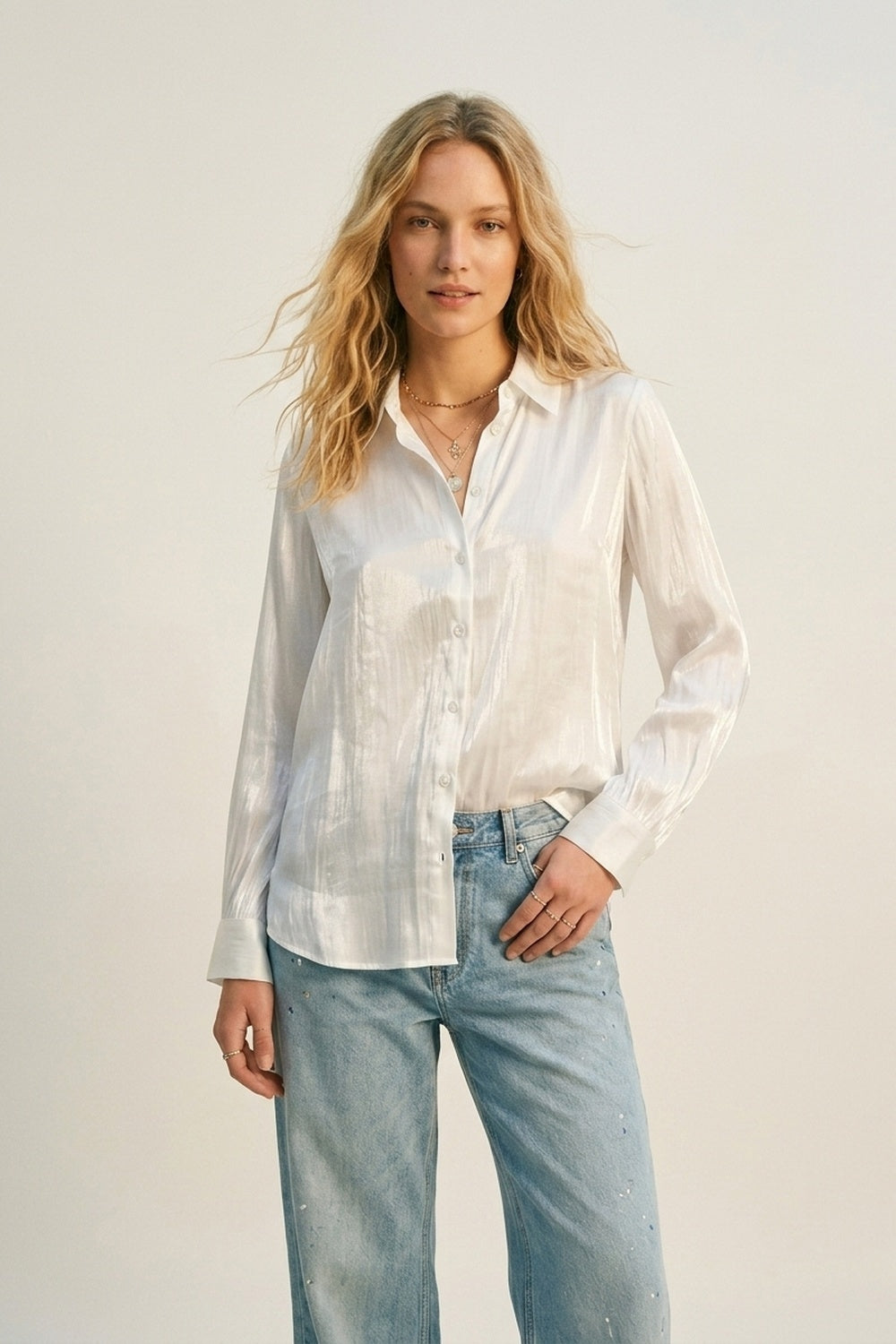 UNIKCOSA White shiny satin button-down shirt