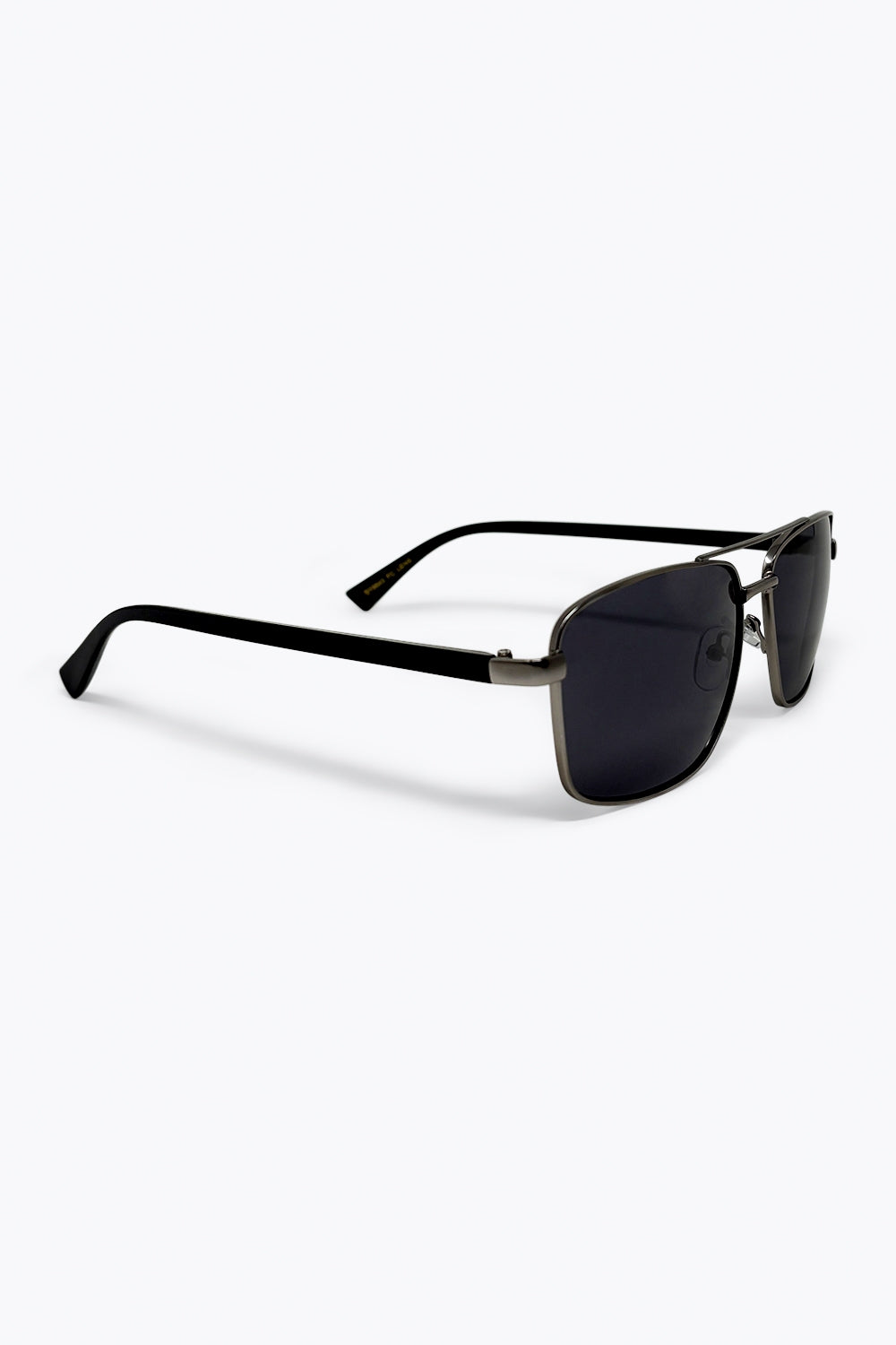 UNIKCOSA Square Aviator Sunglasses with Metal Frame in silver color