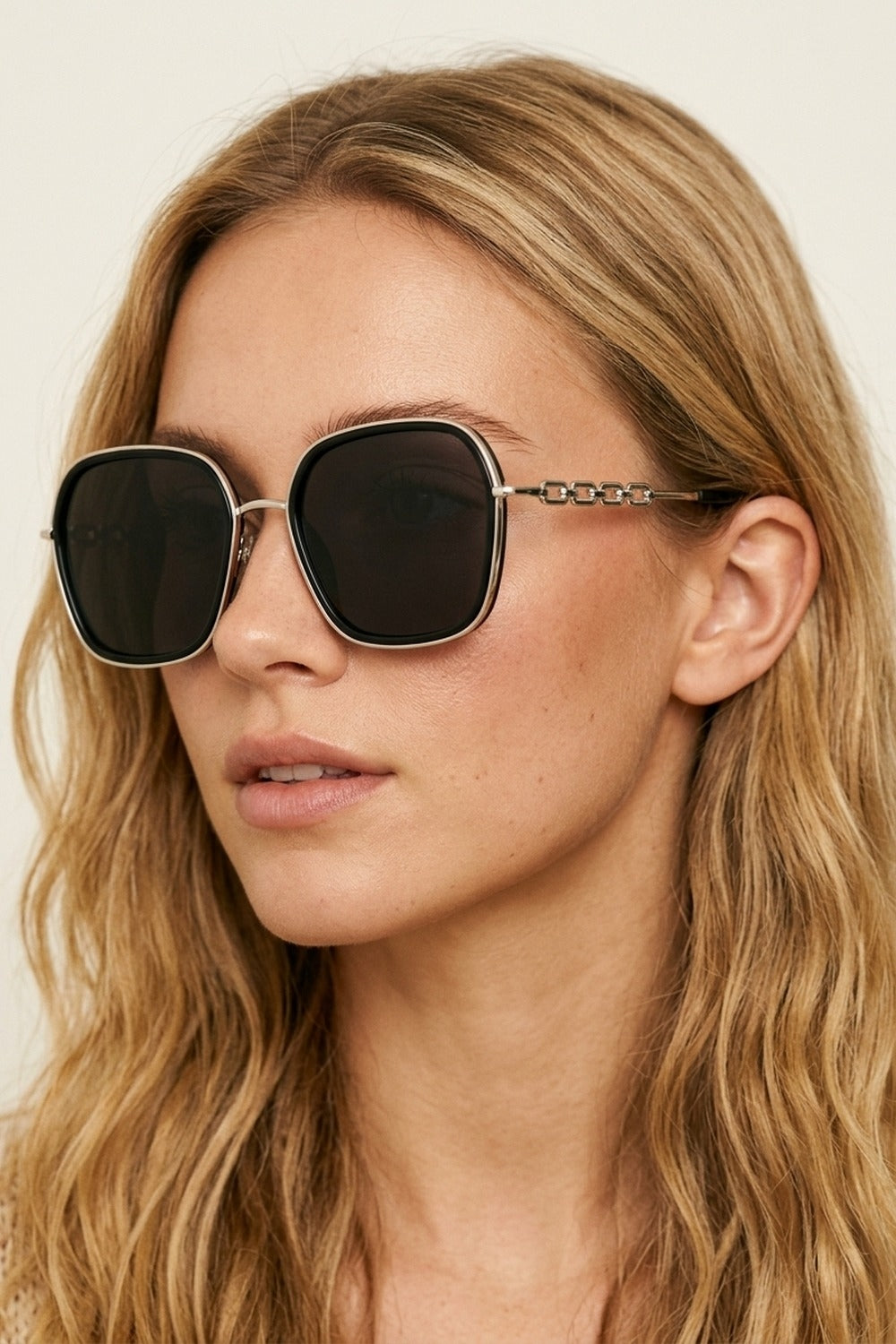 UNIKCOSA Black Square Frame Metal Chain Detail Oversize Sunglasses