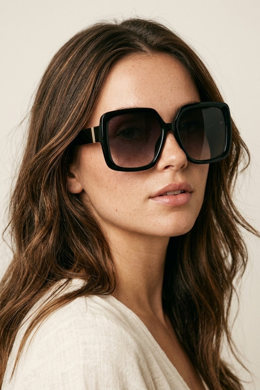 UNIKCOSA Black Oversize Square Frame Gradient Lens Sunglasses